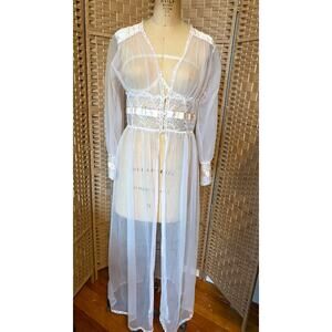 Vtg Bernette Pink Sheer and Lace Long Sleeve Robe, MED